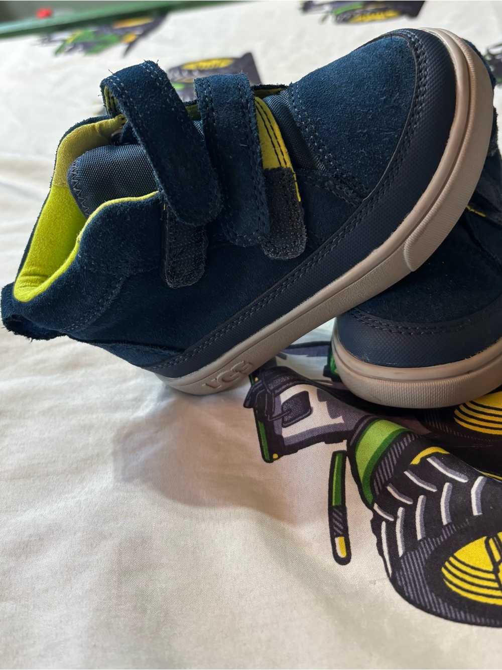 UGG Navy and Lime Green Kids hook and loop suede Sneakers size 9 toddler boy